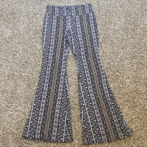 Forever 21 grey tan patterned boho flared leg soft high rise pants